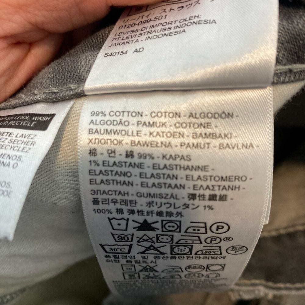Levi's Jeans Men 36 Fits 37x31 Faded‎ Gray 541 Denim Distressed Straight Fit - Picture 9 of 16